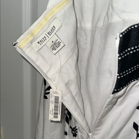 NWT Elegant Black and White Floral Dress - Picture 2 of 3